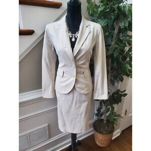 NewYork & Co. Women's Ivory Cotton Single Breasted Blazer & Skirt 2 Piece Suit 8